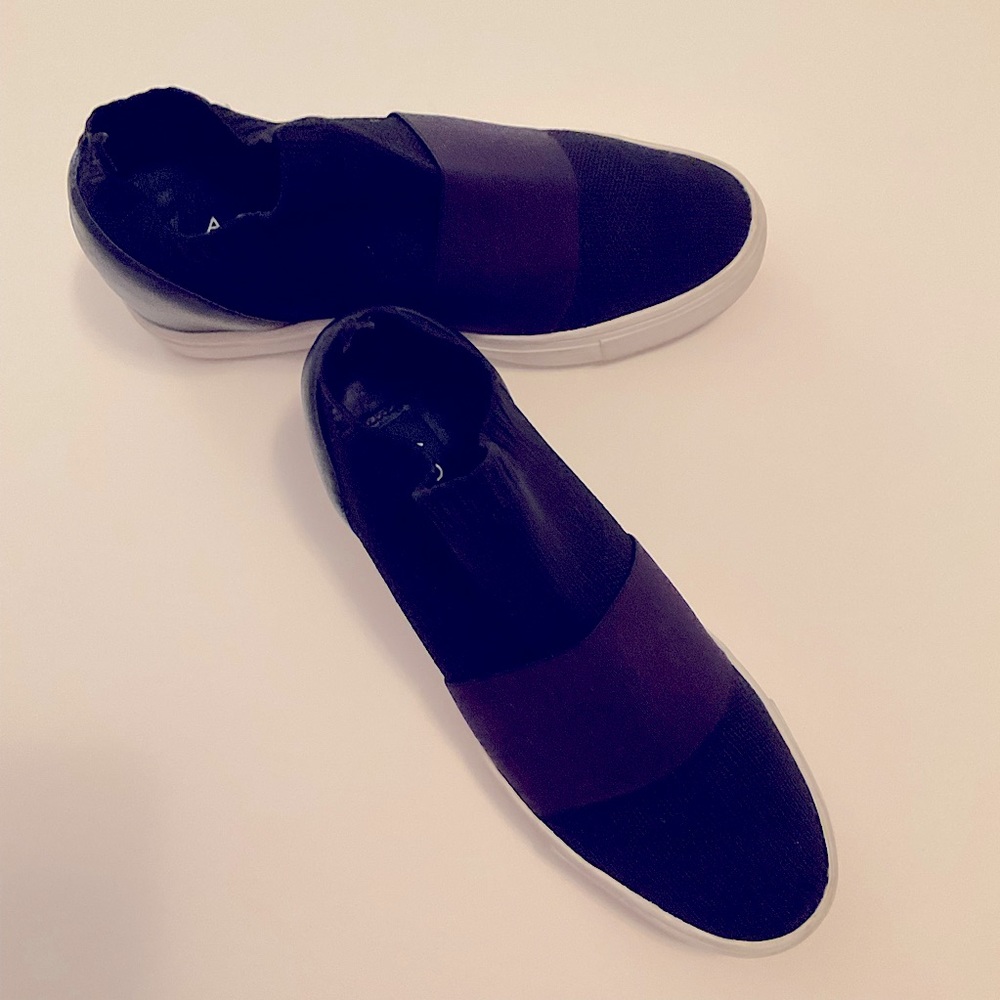 Aqua Bloomingdale’s Foxy Slip-on Sock/Sneakers - Picture 6 of 6